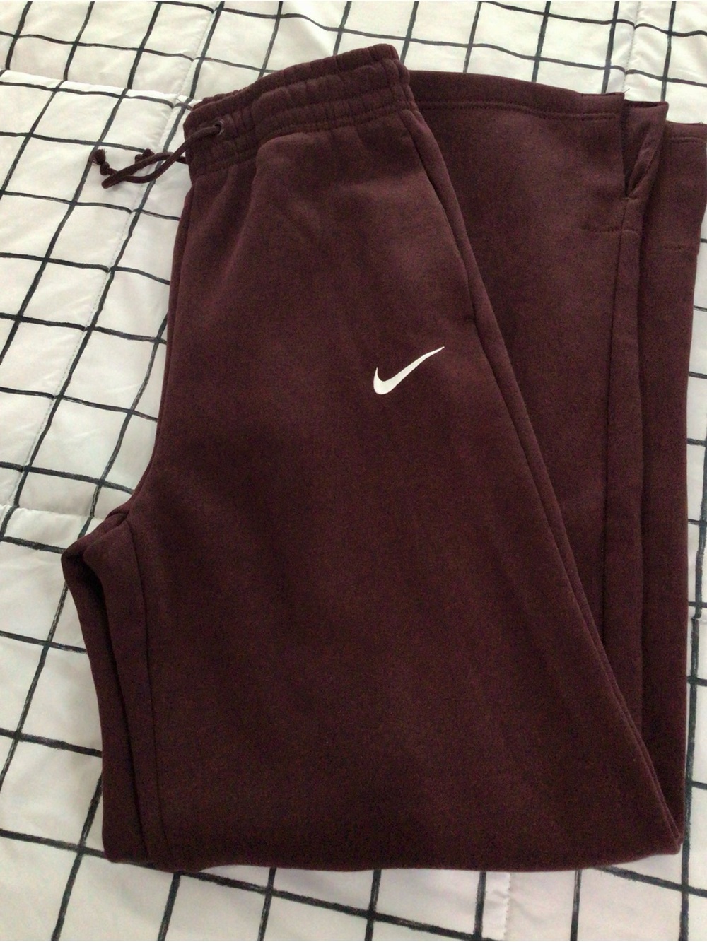 Nike Kids Maroon Jogger Sweatpants with White Swoosh